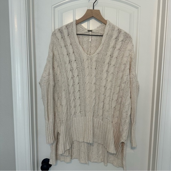 Free People Sweater Tunic V-Neck White Knit Cotton Boho Oversized Size Medium - Picture 3 of 9